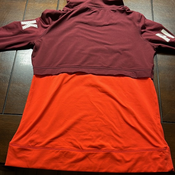 Pink Women’s Active Wear Pullover Size Small. - Picture 7 of 7